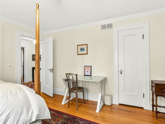 204 Oakdale Drive, Brighton, NY 14618