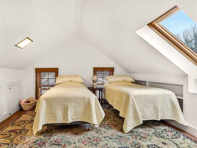 204 Oakdale Drive, Brighton, NY 14618