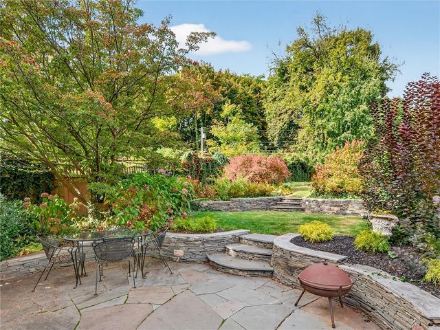 204 Oakdale Drive, Brighton, NY 14618