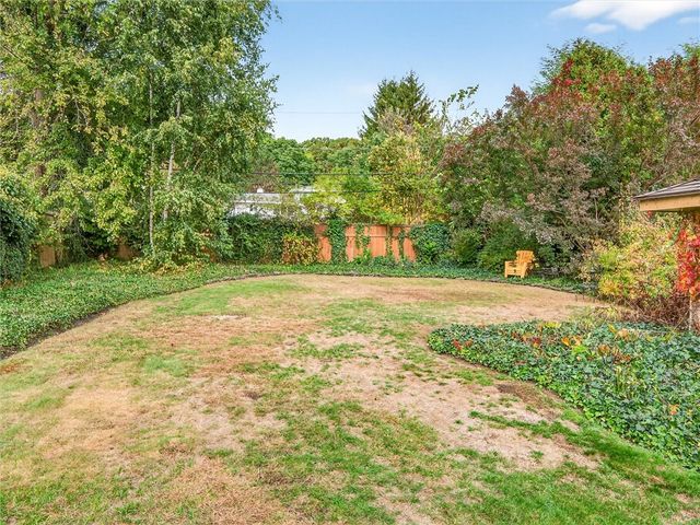 204 Oakdale Drive, Brighton, NY 14618