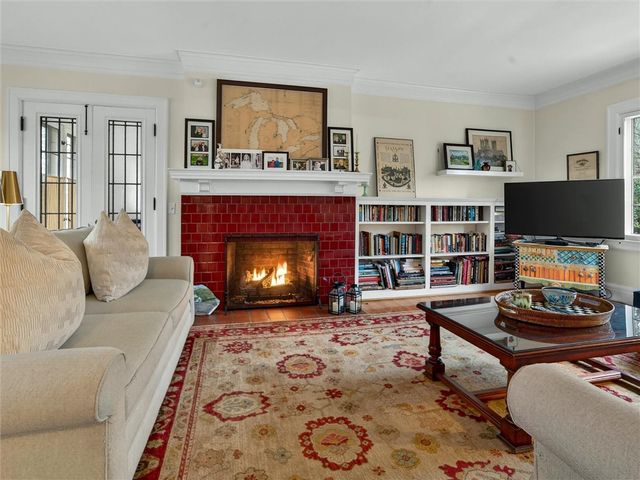 204 Oakdale Drive, Brighton, NY 14618