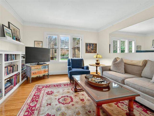 204 Oakdale Drive, Brighton, NY 14618