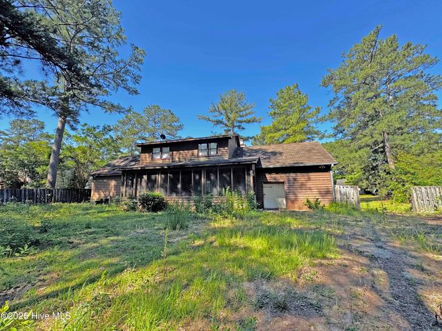 609 Lufkin Circle, Fayetteville, NC 28311