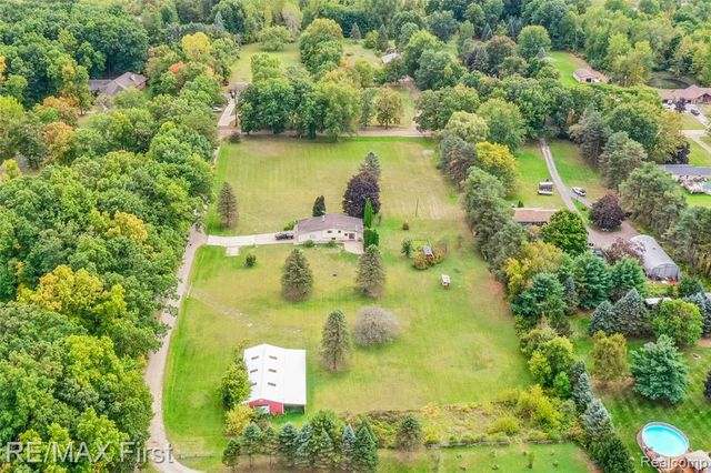 456 Loris Lane, Oxford, MI 48371