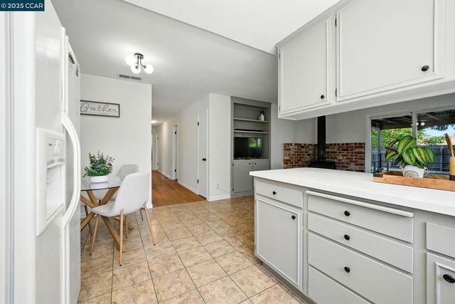 1437 Rolling Hill Way, Martinez, CA 94553