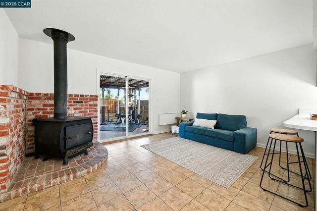 1437 Rolling Hill Way, Martinez, CA 94553