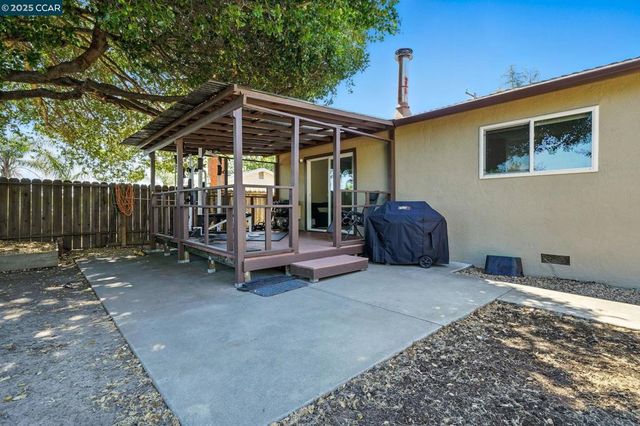 1437 Rolling Hill Way, Martinez, CA 94553