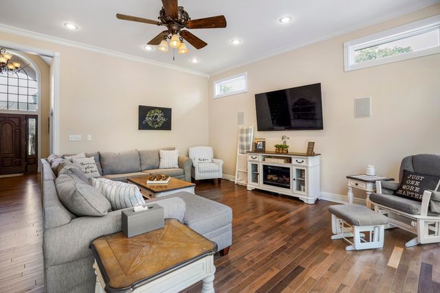 250 Summer Breeze Drive, Somerset, KY 42503