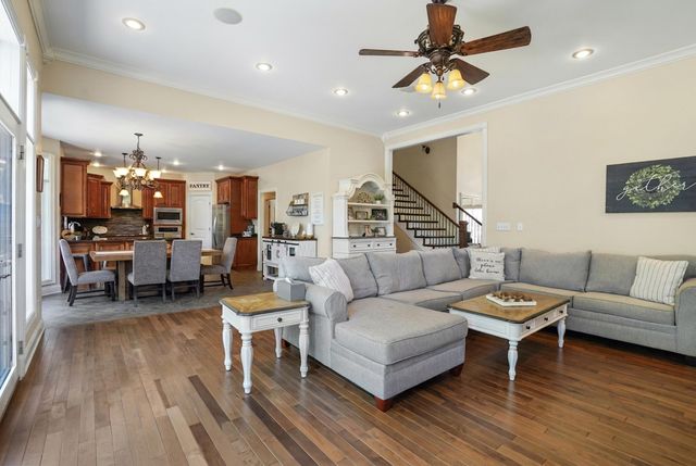 250 Summer Breeze Drive, Somerset, KY 42503