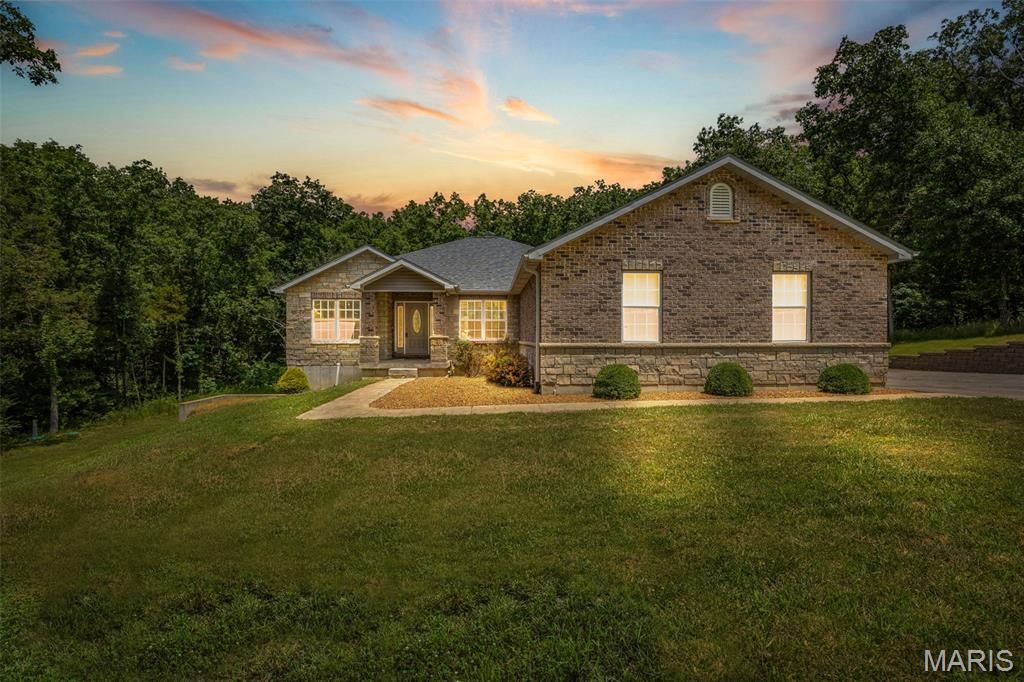 5755 Wendl Road, Hillsboro, MO 63050