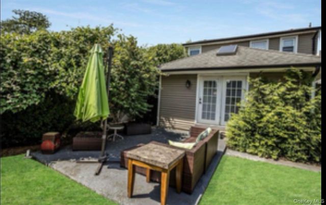 3251 Neptune Avenue, Oceanside, NY 11572