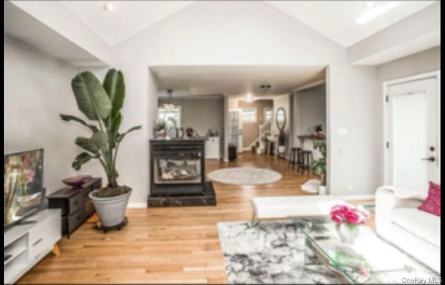 3251 Neptune Avenue, Oceanside, NY 11572