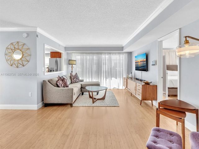 1345 West Ave 201, Miami Beach, FL 33139