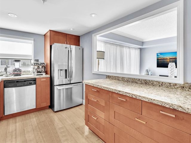 1345 West Ave 201, Miami Beach, FL 33139