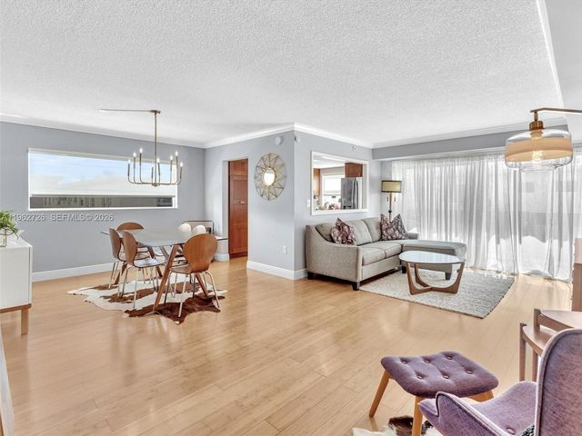 1345 West Ave 201, Miami Beach, FL 33139