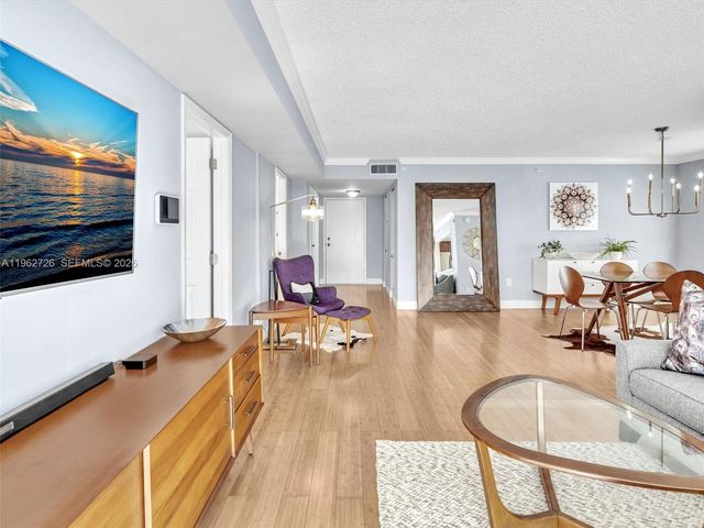 1345 West Ave 201, Miami Beach, FL 33139