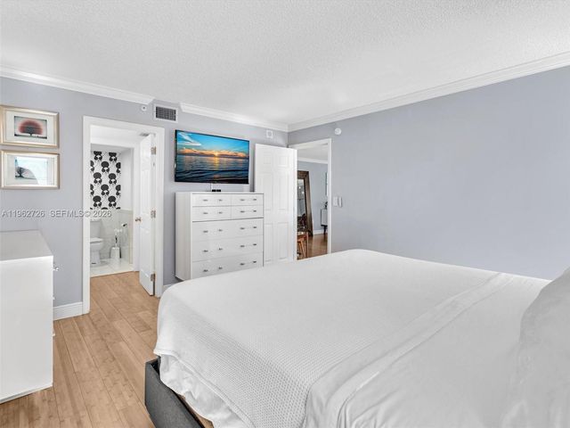 1345 West Ave 201, Miami Beach, FL 33139