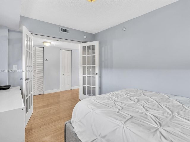 1345 West Ave 201, Miami Beach, FL 33139