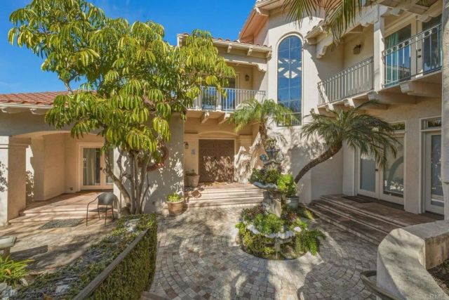 2524 La Costa Avenue, Carlsbad, CA 92009