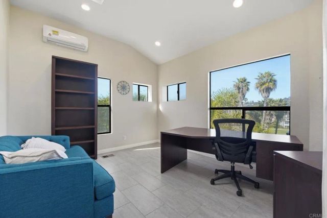 2524 La Costa Avenue, Carlsbad, CA 92009