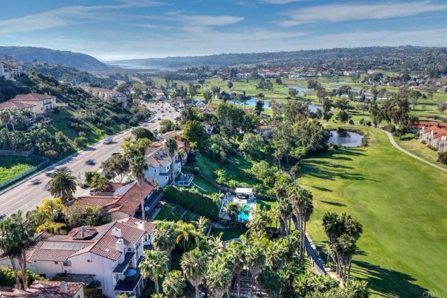 2524 La Costa Avenue, Carlsbad, CA 92009