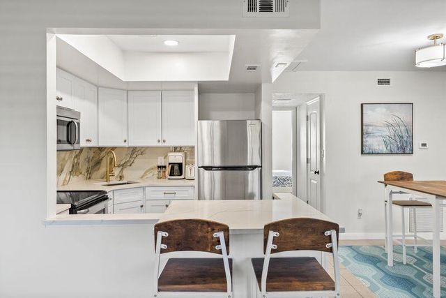 2319 Tamarind Drive 102, Fort Pierce, FL 34949