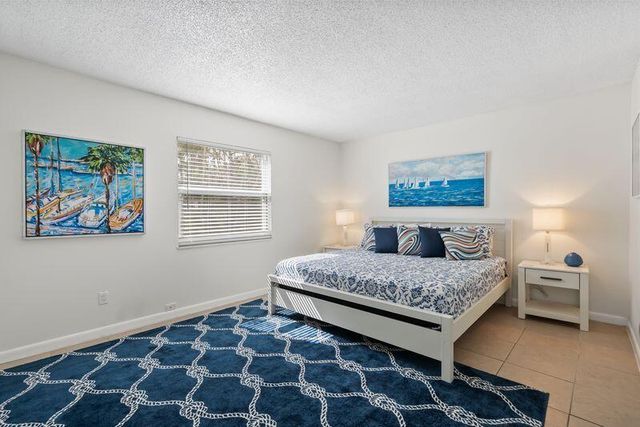 2319 Tamarind Drive 102, Fort Pierce, FL 34949