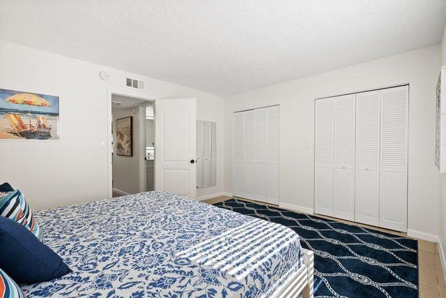 2319 Tamarind Drive 102, Fort Pierce, FL 34949