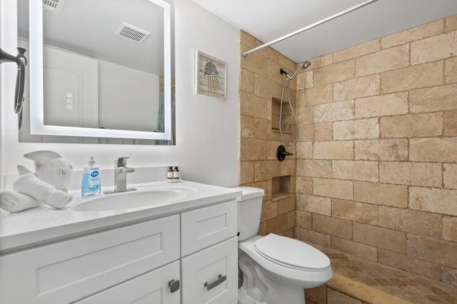 2319 Tamarind Drive 102, Fort Pierce, FL 34949