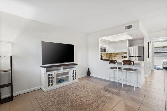 2319 Tamarind Drive 102, Fort Pierce, FL 34949