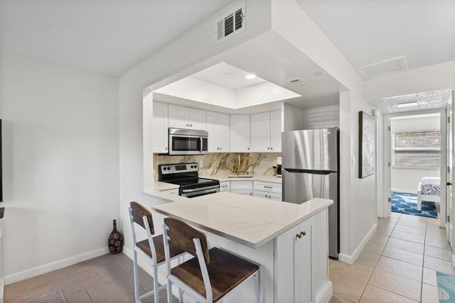 2319 Tamarind Drive 102, Fort Pierce, FL 34949