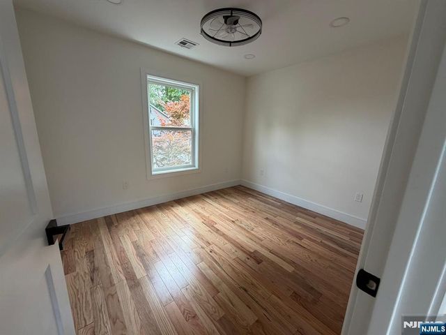 184 Walnut Street, Teaneck, NJ 07666