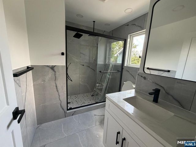184 Walnut Street, Teaneck, NJ 07666