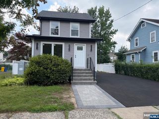 184 Walnut Street, Teaneck, NJ 07666