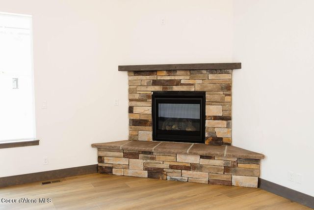 4497 E Savea LN, Post Falls, ID 83854