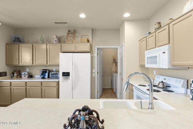 20026 N SIESTA ROCK Drive, Surprise, AZ 85374