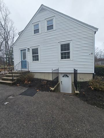 61 Ledgewood Rd, Dedham, MA 02026