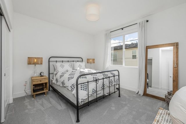 242 242 Bolt Ct, Hayward, CA 94544