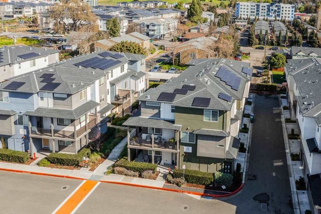 242 242 Bolt Ct, Hayward, CA 94544