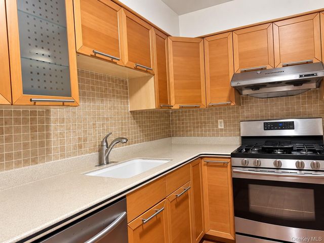 3 Ward Drive, Nyack, NY 10960