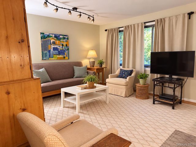 3 Ward Drive, Nyack, NY 10960