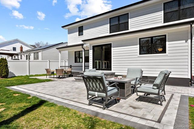 4 Allison Drive, Old Bethpage, NY 11804