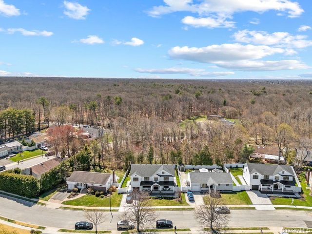 4 Allison Drive, Old Bethpage, NY 11804