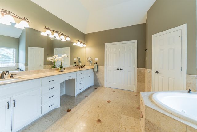 2700 Sunset Circle, Plano, TX 75093