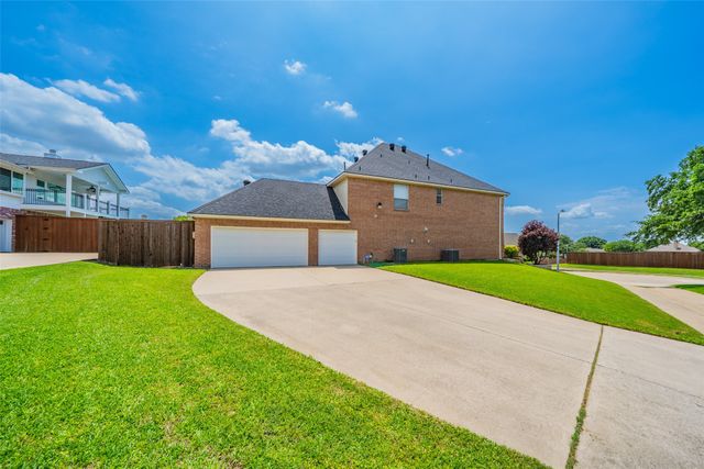 2700 Sunset Circle, Plano, TX 75093