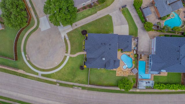 2700 Sunset Circle, Plano, TX 75093