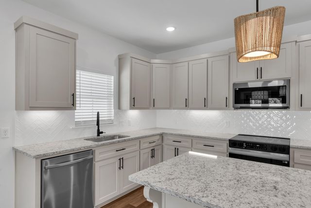 99 St.Clair, Longview, TX 75605