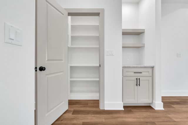 99 St.Clair, Longview, TX 75605