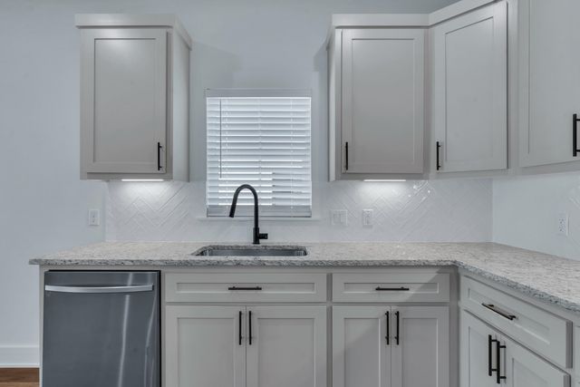 99 St.Clair, Longview, TX 75605