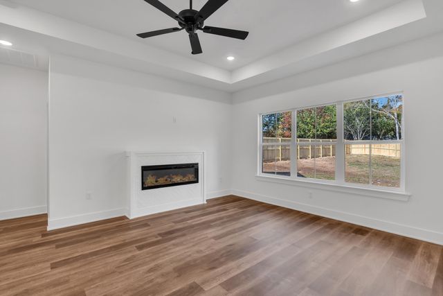 99 St.Clair, Longview, TX 75605